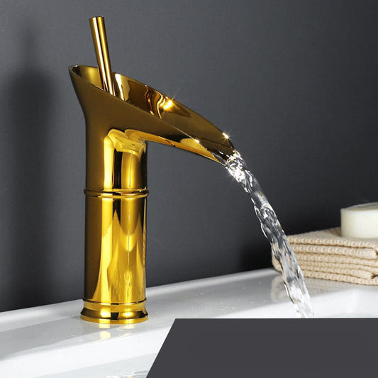 Robinet cascade en laiton antique – Élégance intemporelle pour votre salle de bain