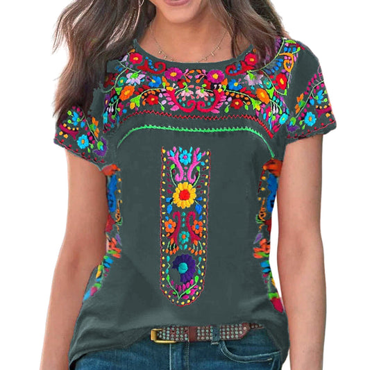 T-shirt bohème avec broderie colorée et motif floral