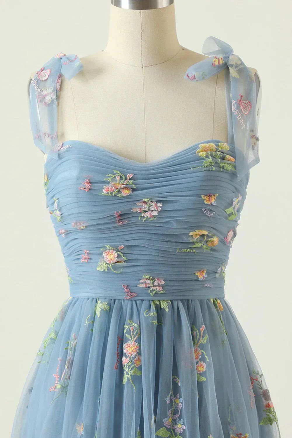 Élégante Robe de Bal en Tulle pour Femmes