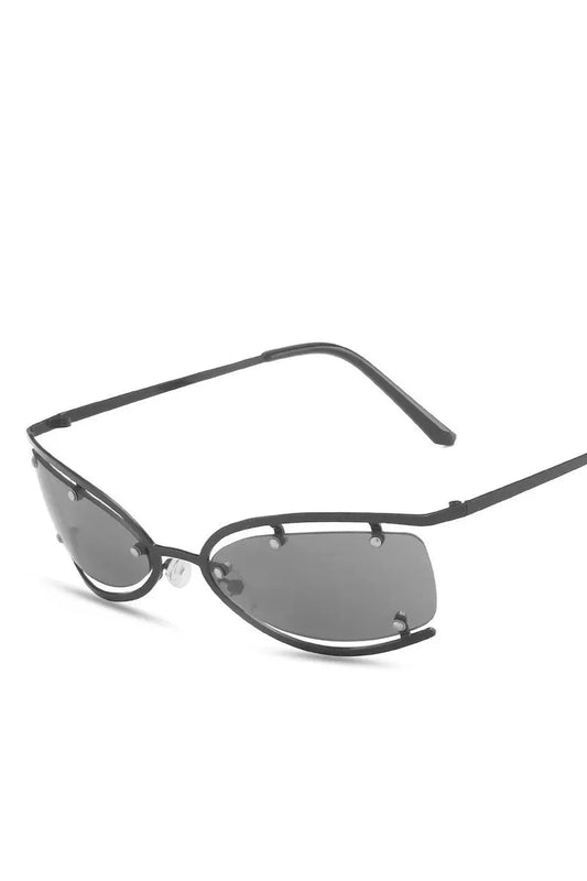 Lunettes de soleil futuristes œil de chat en métal