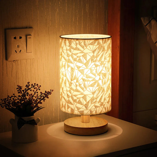 LuminElite Lampe de Table : Élégance Éclairée