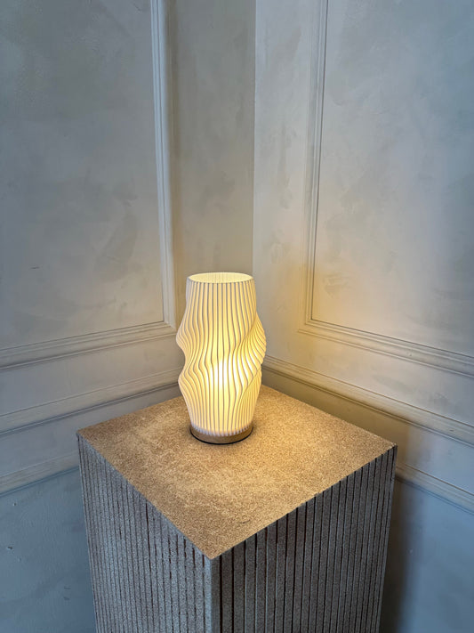 SereneCurve | L'élégance lumineuse