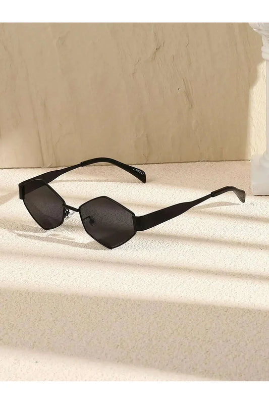 Lunettes de soleil polygonales
