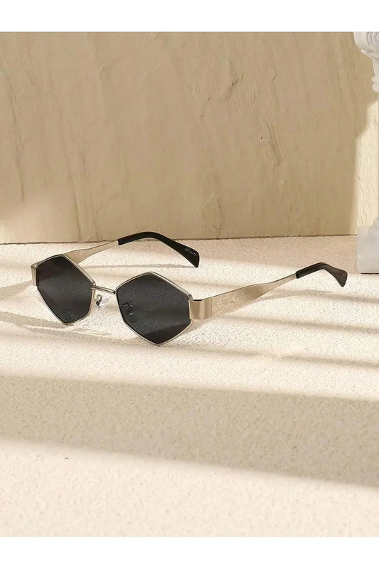 Lunettes de soleil polygonales
