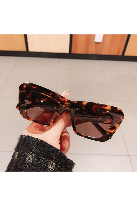 Lunettes de soleil rétro style œil de chat