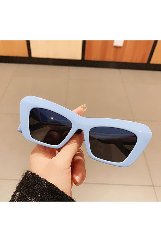 Lunettes de soleil rétro style œil de chat