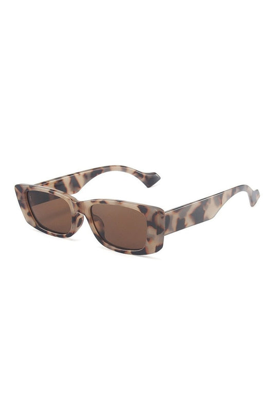 Petites lunettes de soleil rétro