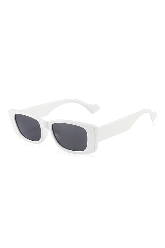 Petites lunettes de soleil rétro