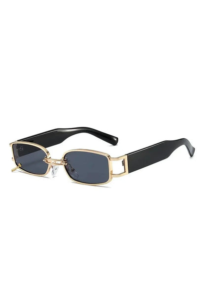 Petites lunettes de soleil carrées