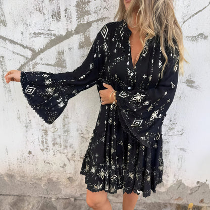 Mara - mini robe à manches longues à la mode